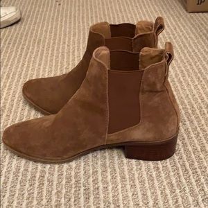 Steve Madden Brown Suede Booties